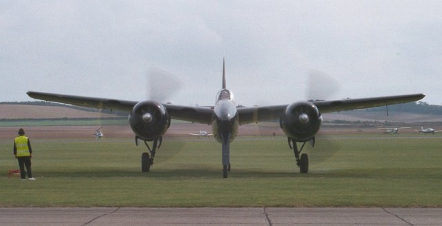 Grumman Tigercat ready to taxi