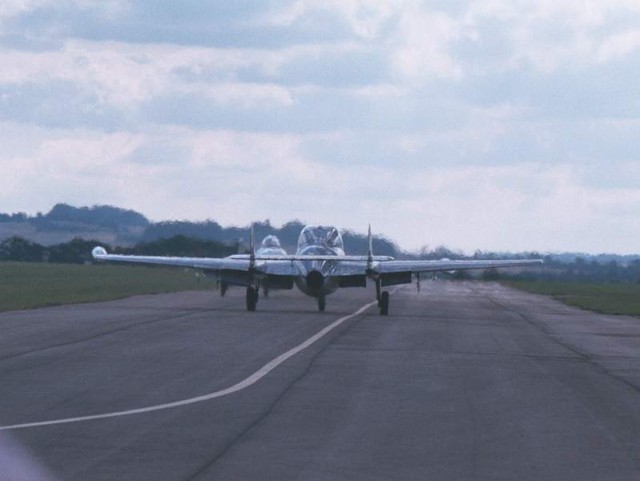 Sea Venom & Vampire taxiing out