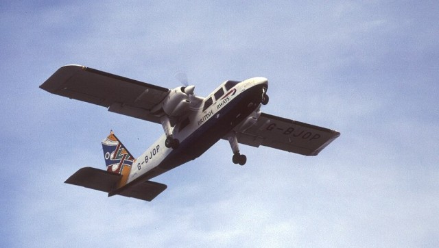 BA (Loganair) Islander takes off - entertainment while we waited for FLEA